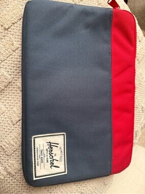 Herschel Supply Company Navy and Red Laptop Sleeve Case